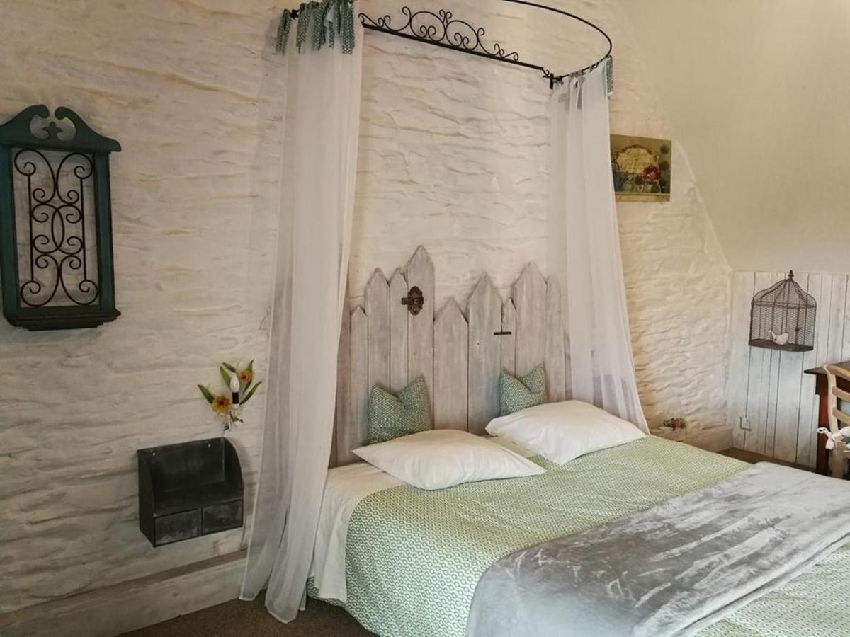 Bayeux - Domaine Le Vivier Bed & Breakfast Castillon  Exterior photo
