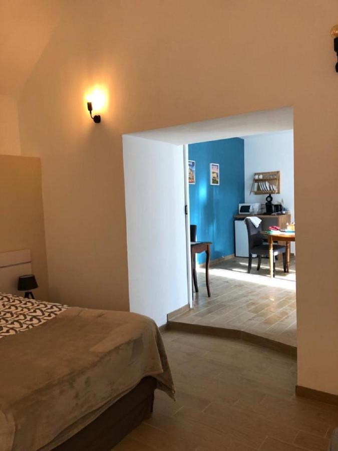 Bayeux - Domaine Le Vivier Bed & Breakfast Castillon  Exterior photo