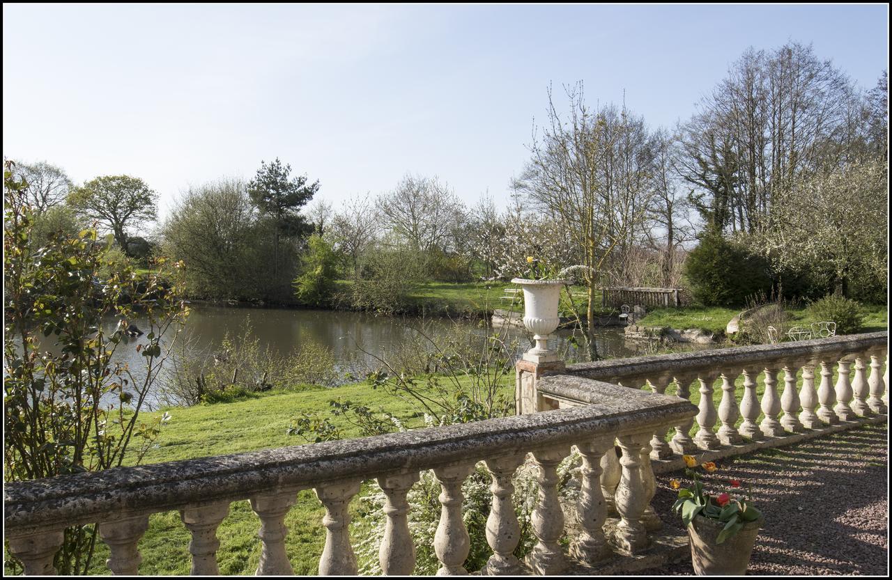Bayeux - Domaine Le Vivier Bed & Breakfast Castillon  Exterior photo
