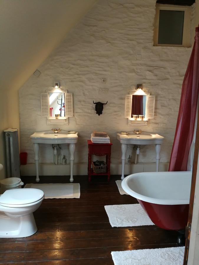 Bayeux - Domaine Le Vivier Bed & Breakfast Castillon  Exterior photo