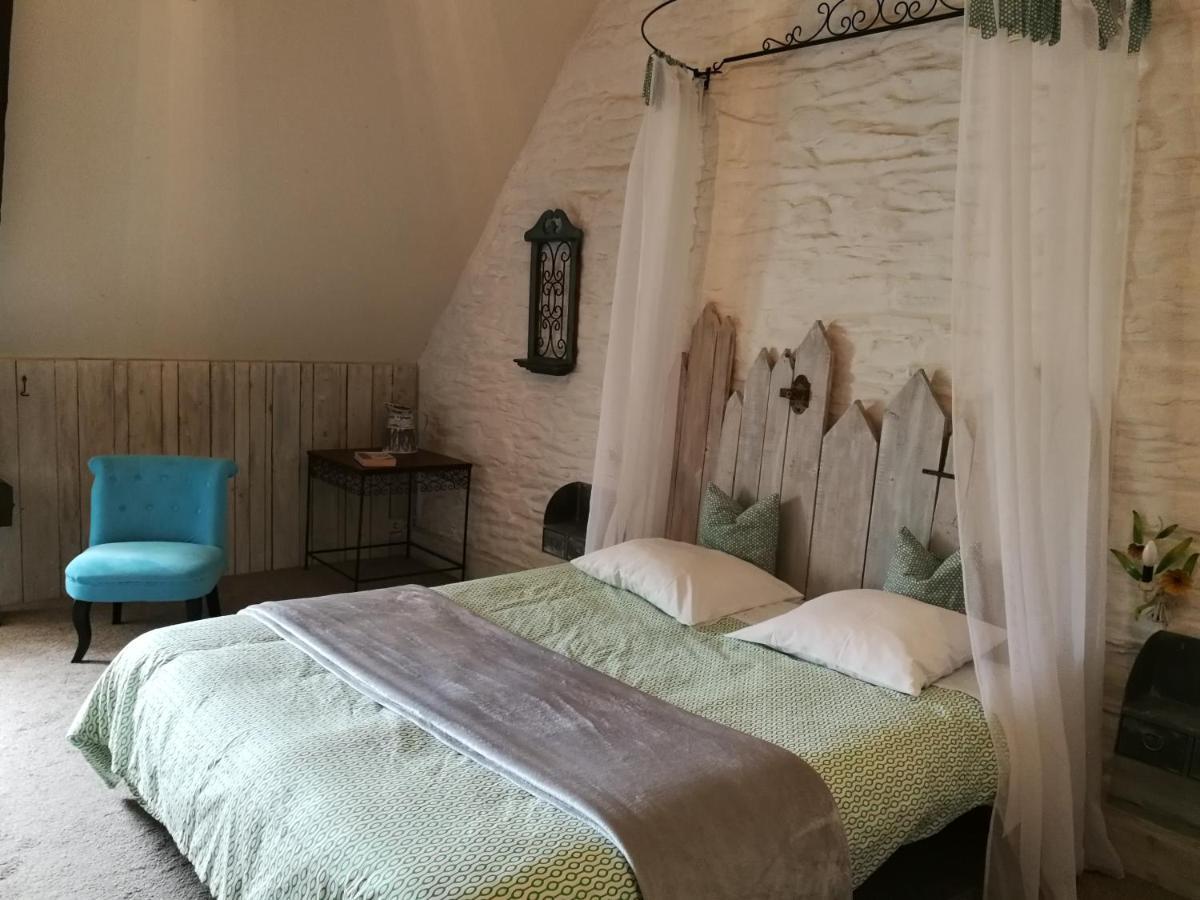 Bayeux - Domaine Le Vivier Bed & Breakfast Castillon  Exterior photo